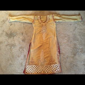 3 piece Gold and silver bedazzled salwa kameez